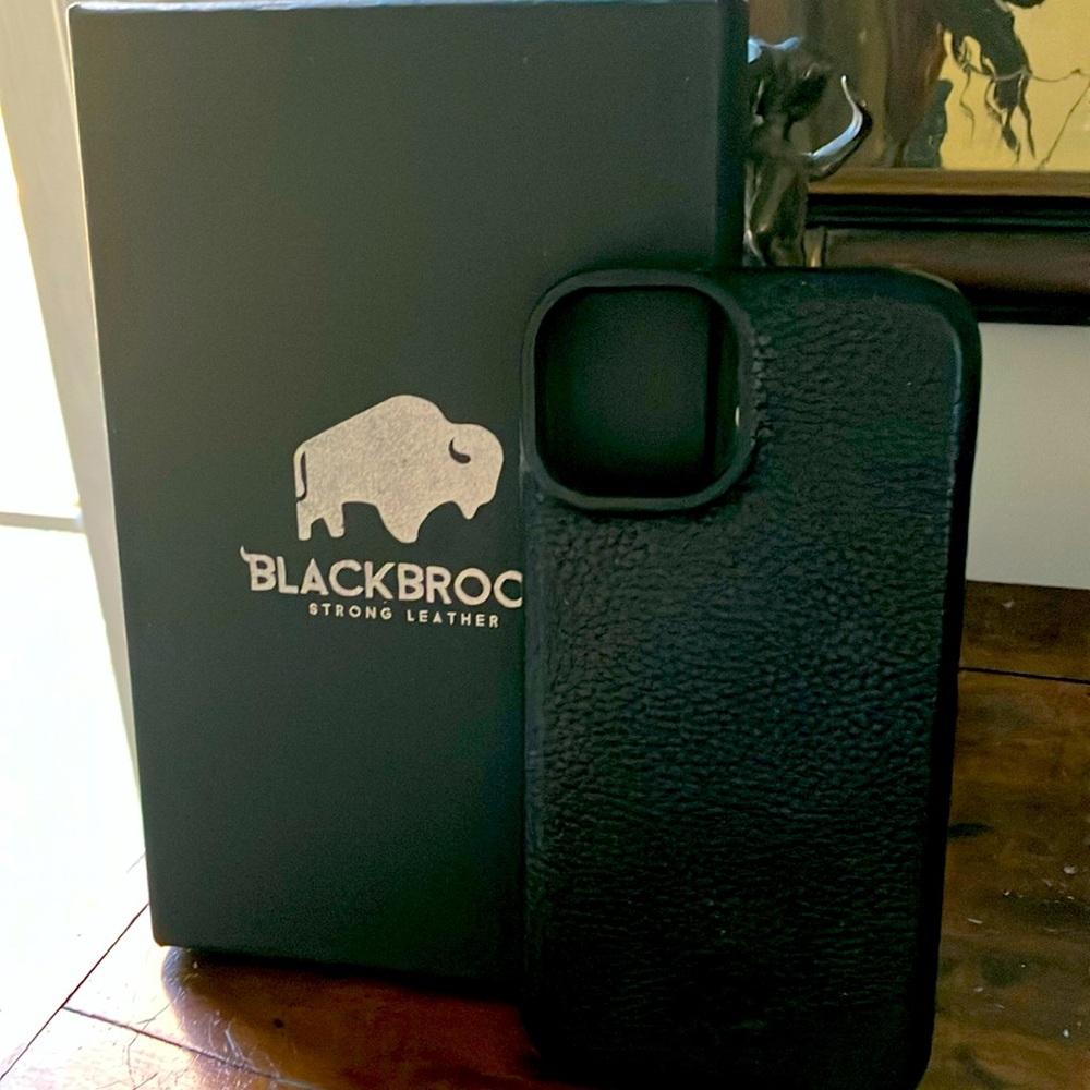 Blackbrook genuine strong leather case. iPhone 14. Black. Excellent condition